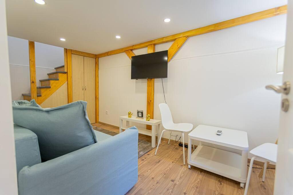 2 Bedroom Apartment In The Dob Street, Emerald Будапеща Екстериор снимка
