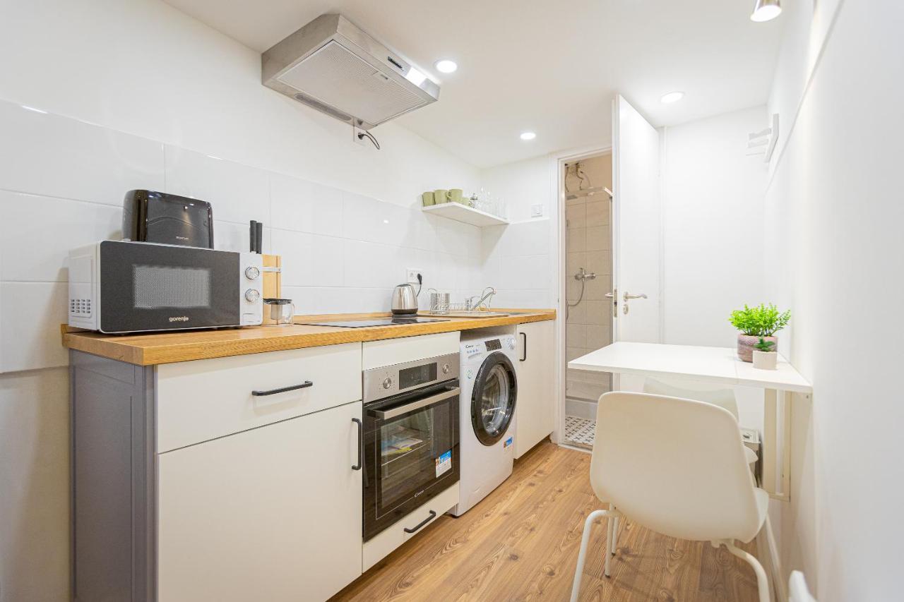 2 Bedroom Apartment In The Dob Street, Emerald Будапеща Екстериор снимка
