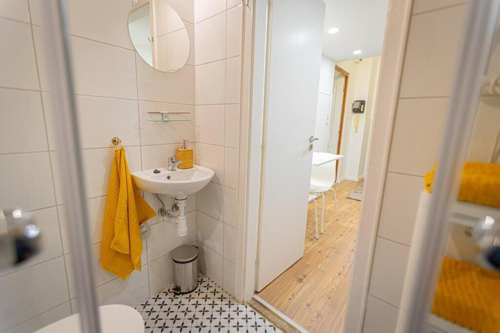 2 Bedroom Apartment In The Dob Street, Emerald Будапеща Екстериор снимка