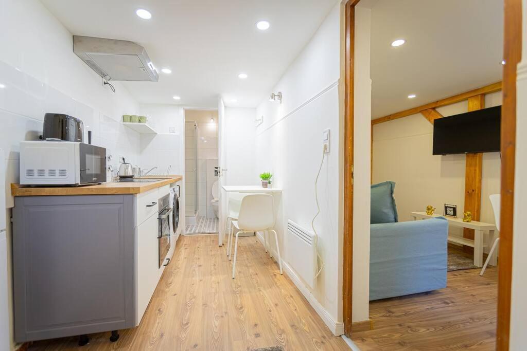 2 Bedroom Apartment In The Dob Street, Emerald Будапеща Екстериор снимка