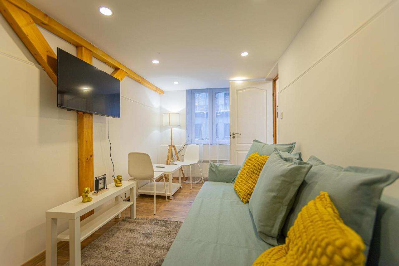 2 Bedroom Apartment In The Dob Street, Emerald Будапеща Екстериор снимка